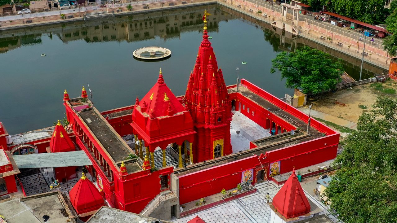 Ayodhya - Namishranya - Prayagraj - Varanasi Tour Package - Image 5
